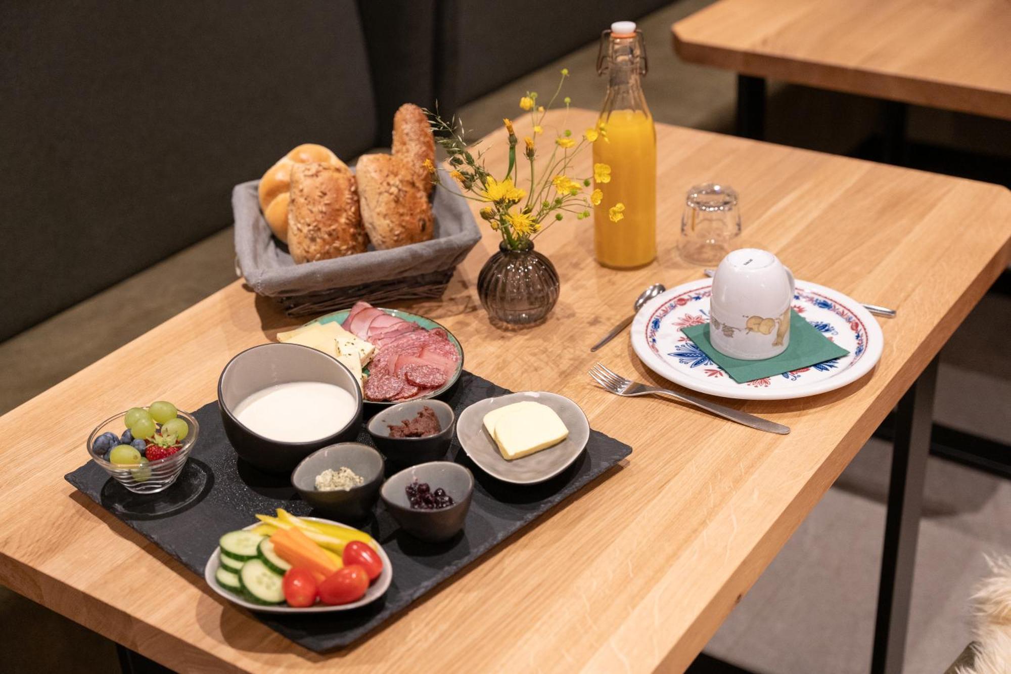 Jup - A Luxury Boutique Chalet Warth  ภายนอก รูปภาพ