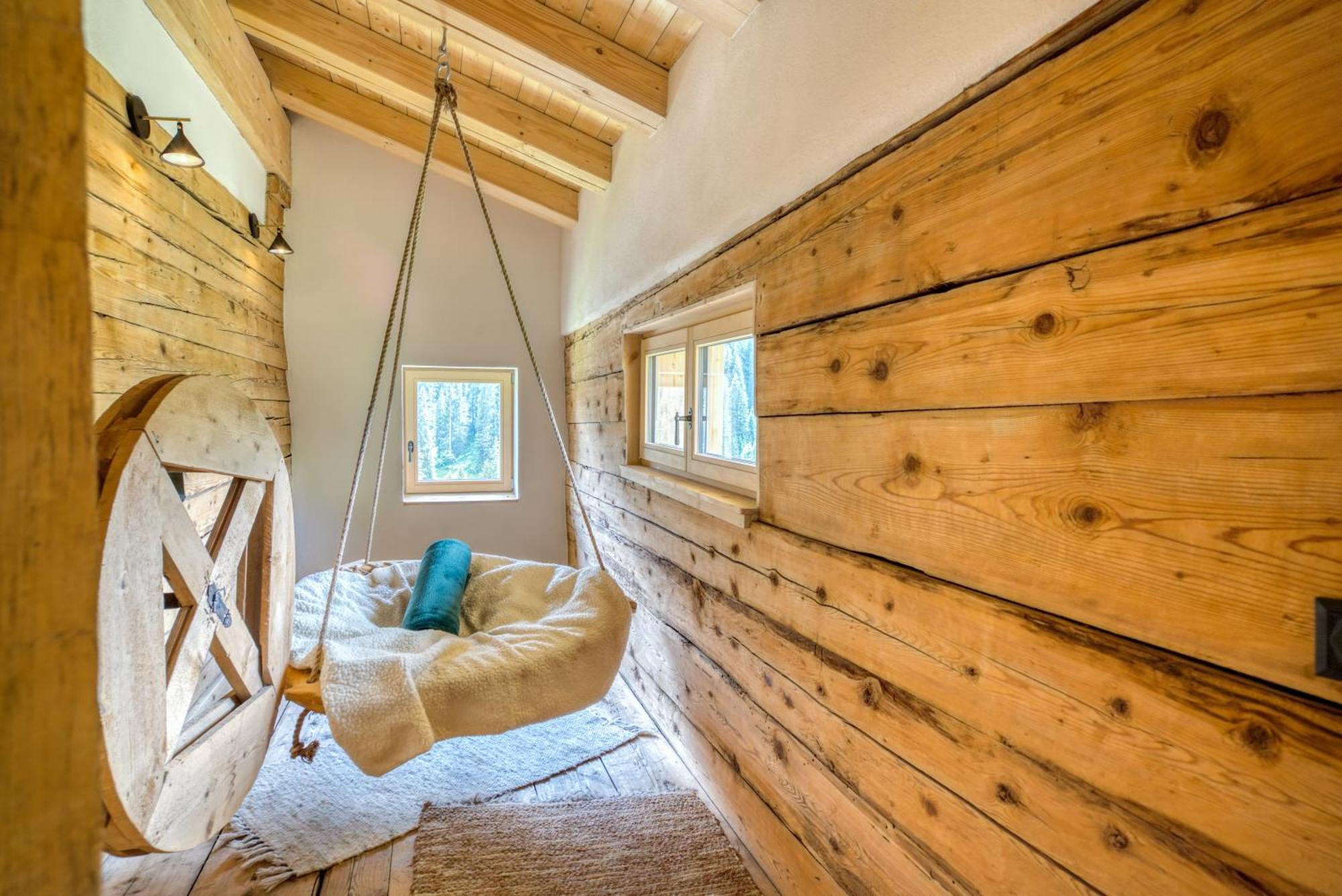 Jup - A Luxury Boutique Chalet Warth  ภายนอก รูปภาพ